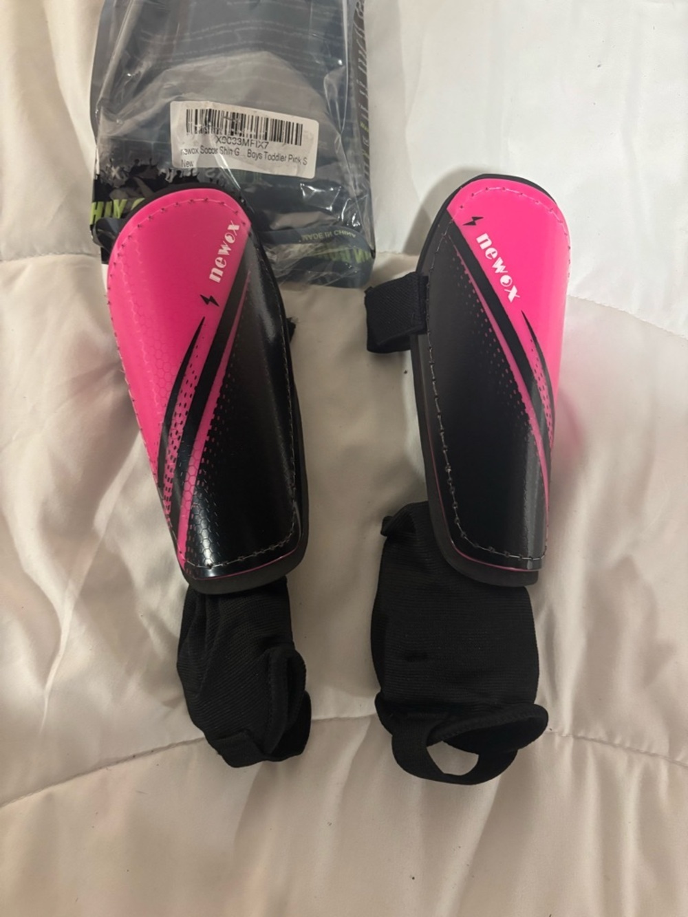 Newox Pink & Black Youth Soccer Shin Guards size small New